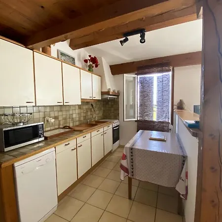 Holiday home Charmante Location Avec Piscine Partagee A L'aven 60 M²tr Orgnac-l'Aven