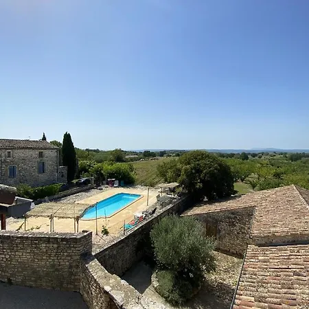 Holiday home Charmante Location Avec Piscine Partagee A L'aven 60 M²tr